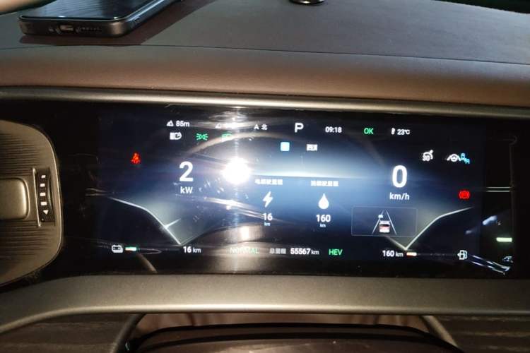 Used Denza D9 2024 DM-i 980 Four-Wheel Drive Prestige Model Instrument Cluster
