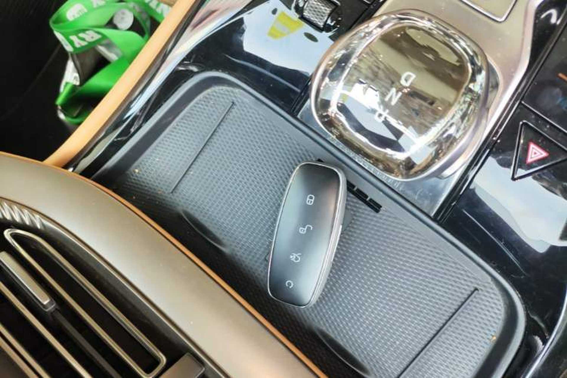 Used Denza D9 2024 DM-i 980 Four-Wheel Drive Flagship Model Interior 1