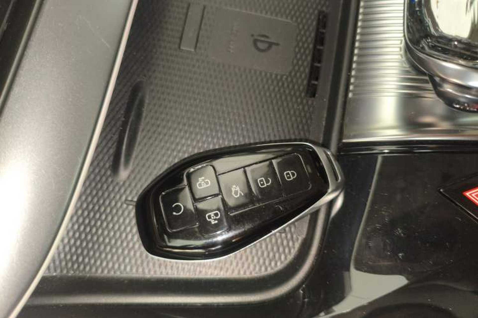 Used Denza D9 2024 DM-i 980 Four-Wheel Drive Flagship Model Interior 1