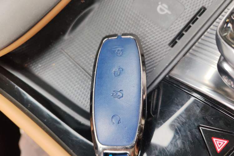Used Denza D9 2024 DM-i 970 Luxury Model Interior 1