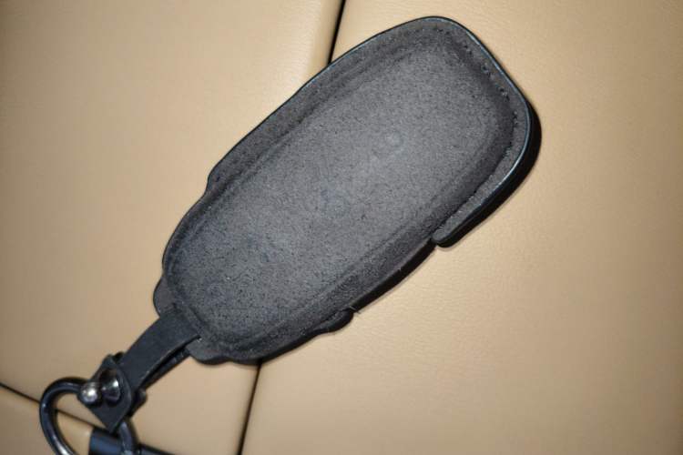 Used Denza D9 2024 DM-i 1050 Luxury Model Interior 1