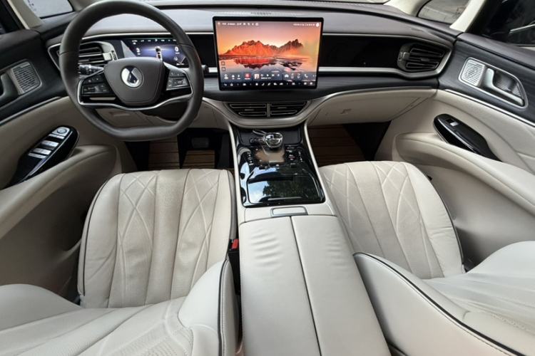 Used Denza D9 2024 DM-i 980 Four-Wheel Drive Flagship Model Interior 1