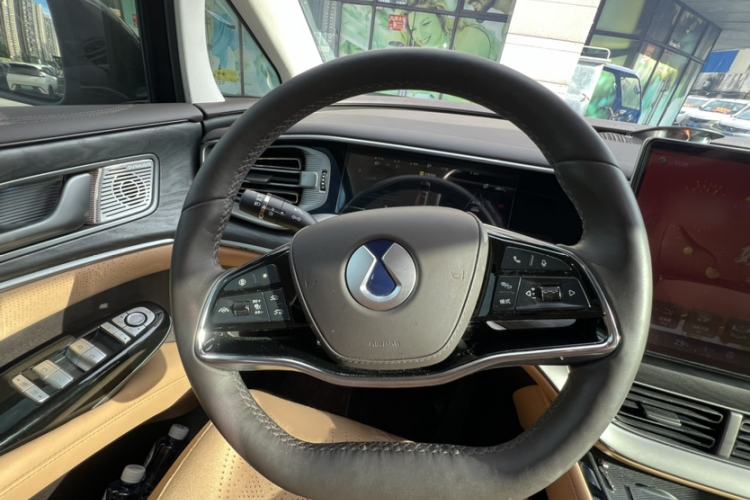 Used Denza D9 2024 DM-i 1050 Luxury Model Interior 2