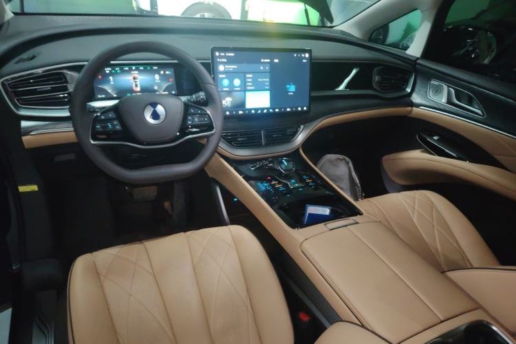 Used Denza D9 2024 DM-i 1050 Luxury Model Interior 2