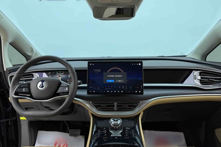 Used Denza D9 2024 DM-i 980 Four-Wheel Drive Flagship Model Interior 3