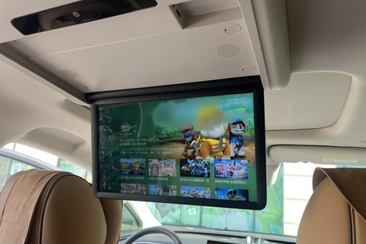 Used Denza D9 2024 DM-i 1050 Luxury Model Interior 4