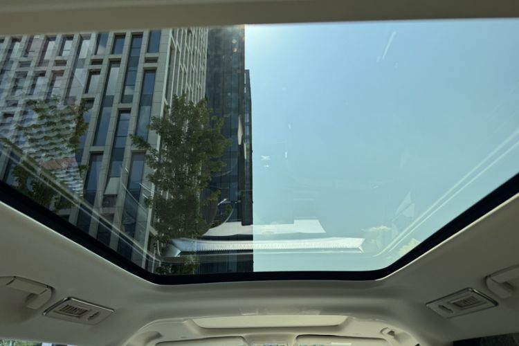Used Denza D9 2024 DM-i 970 Luxury Model Interior 5