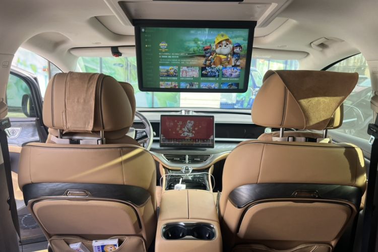 Used Denza D9 2024 DM-i 1050 Luxury Model Interior 8