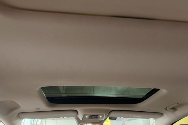 Used Denza D9 2024 DM-i 980 Four-Wheel Drive Prestige Model Interior 8