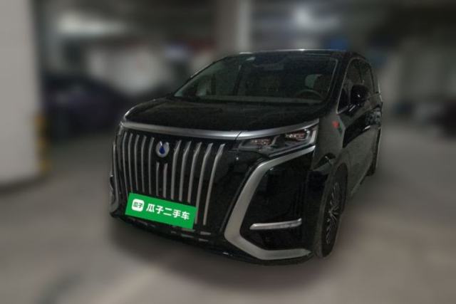 Ojetý Denza D9 2024 EV 600 Four-Wheel-Drive Flagship Model