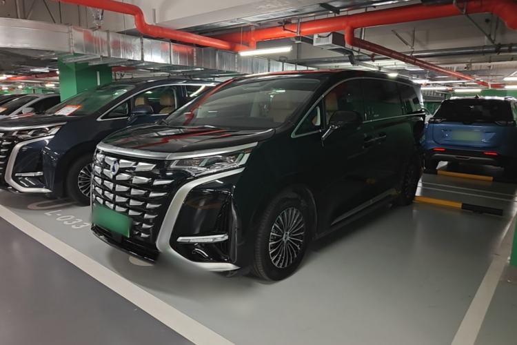 Denza D9 2024 DM-i 980 Four-Wheel Drive Prestige Model - Premium
