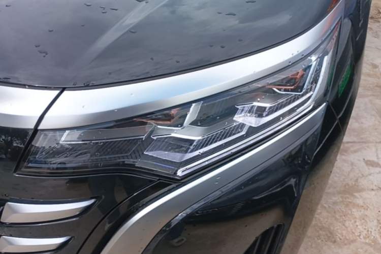 Used Denza D9 2024 DM-i 1050 Luxury Model Left Front Headlight