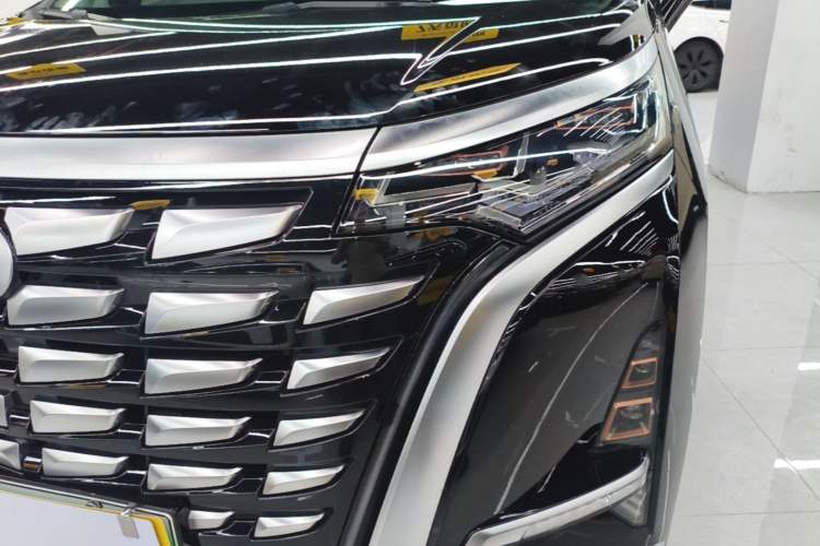 Used Denza D9 2024 DM-i 980 Four-Wheel Drive Prestige Model Left Front Headlight
