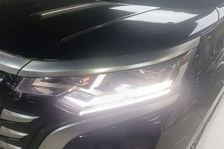 Used Denza D9 2024 DM-i 1050 Luxury Model Left Front Headlight