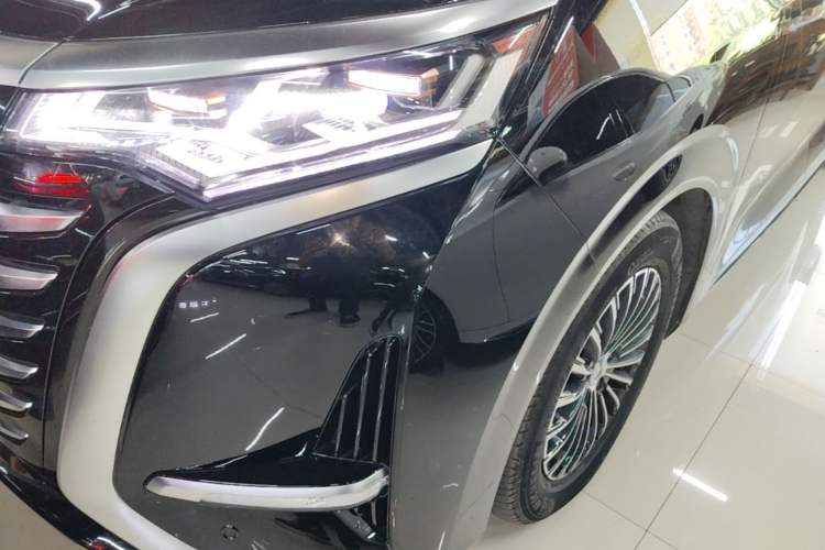 Used Denza D9 2024 DM-i 1050 Luxury Model Left Front Headlight