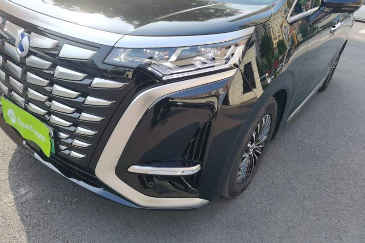Used Denza D9 2024 DM-i 1050 Luxury Model Left Front Headlight