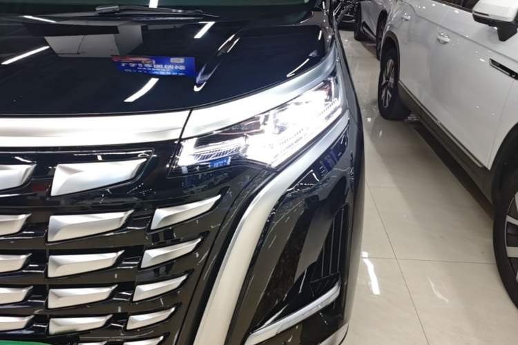 Used Denza D9 2024 DM-i 1050 Luxury Model Left Front Headlight