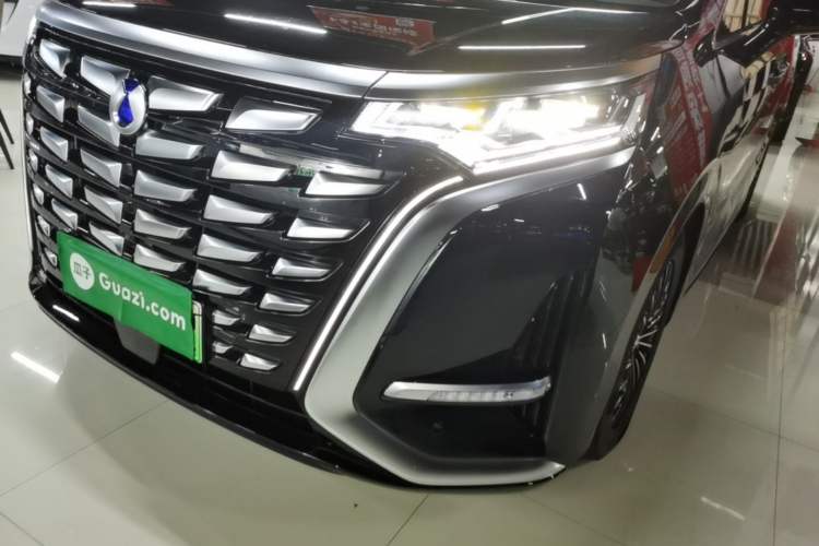 Used Denza D9 2024 DM-i 980 Four-Wheel Drive Prestige Model Left Front Headlight