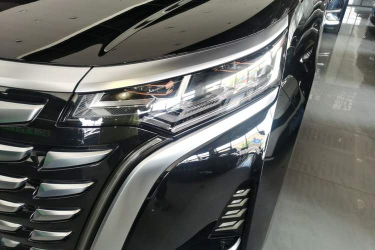 Used Denza D9 2024 DM-i 1050 Luxury Model Left Front Headlight
