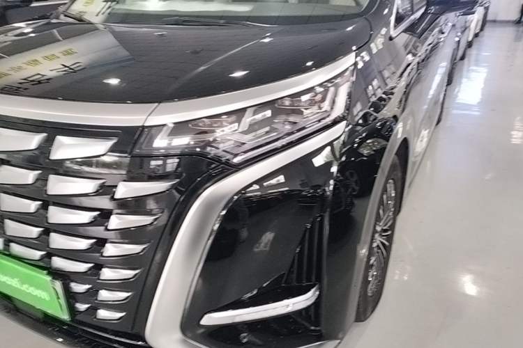Used Denza D9 2024 DM-i 1050 Luxury Model Left Front Headlight