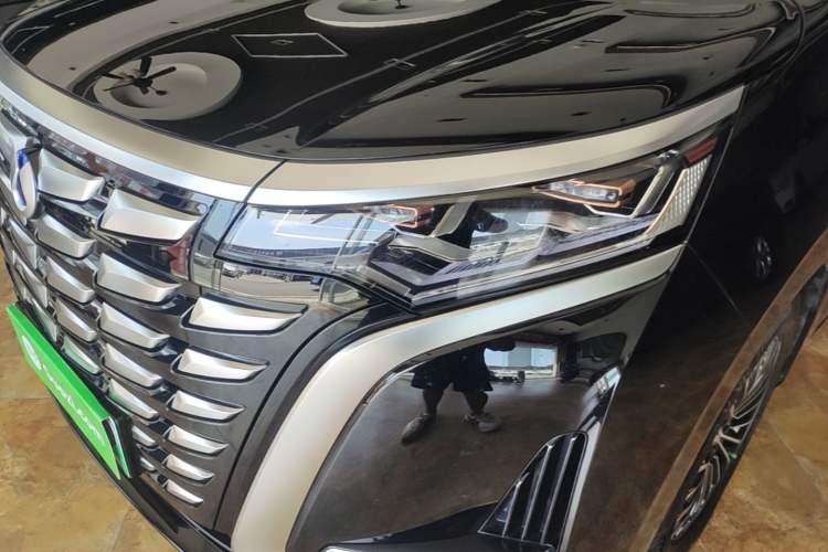 Used Denza D9 2024 DM-i 1050 Luxury Model Left Front Headlight