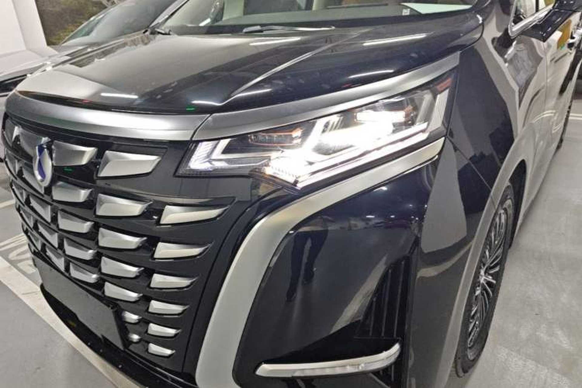 Used Denza D9 2024 DM-i 1050 Luxury Model Left Front Headlight