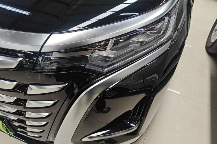 Used Denza D9 2024 DM-i 970 Luxury Model Left Front Headlight