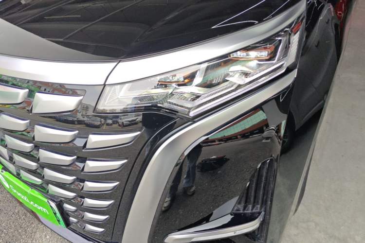 Used Denza D9 2024 DM-i 1050 Luxury Model Left Front Headlight