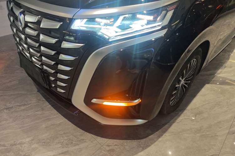 Used Denza D9 2024 DM-i 1050 Luxury Model Left Front Headlight