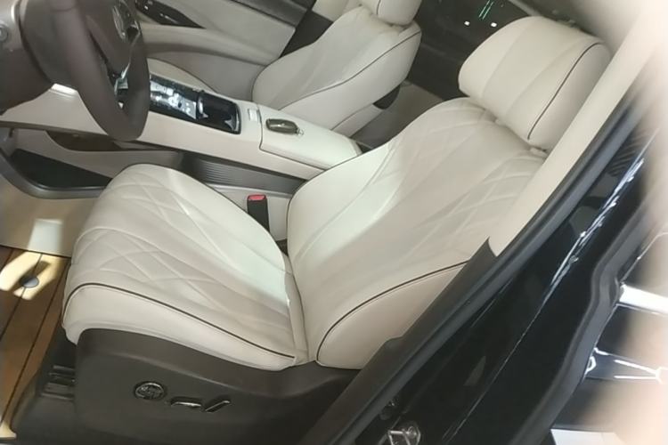 Used Denza D9 2024 DM-i 970 Luxury Model Left Front Seat
