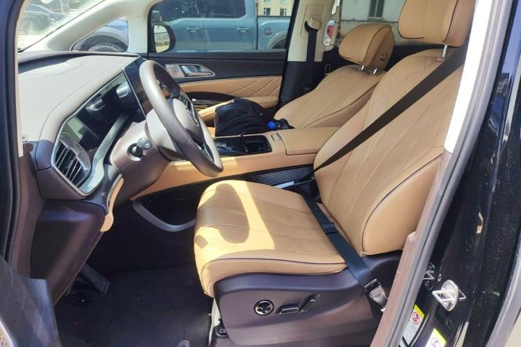 Used Denza D9 2024 DM-i 980 Four-Wheel Drive Flagship Model Left Front Seat