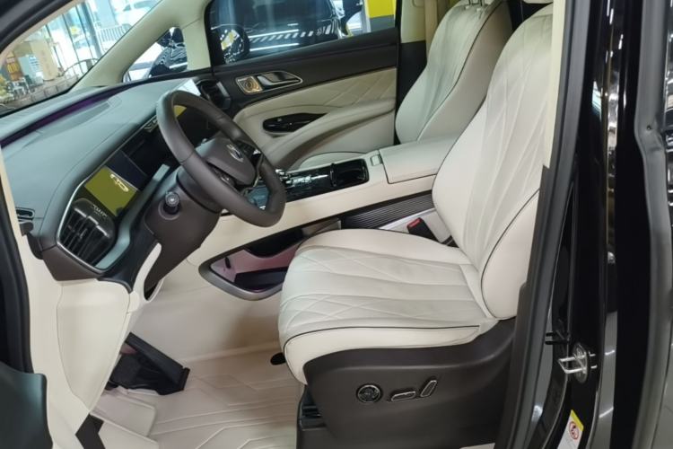 Used Denza D9 2024 DM-i 980 Four-Wheel Drive Flagship Model Left Front Seat