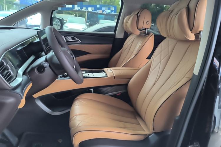 Used Denza D9 2024 DM-i 980 Four-Wheel Drive Prestige Model Left Front Seat