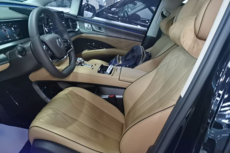 Used Denza D9 2024 DM-i 980 Four-Wheel Drive Prestige Model Left Front Seat