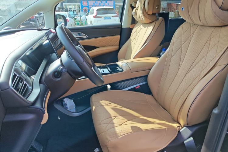 Used Denza D9 2024 DM-i 980 Four-Wheel Drive Flagship Model Left Front Seat