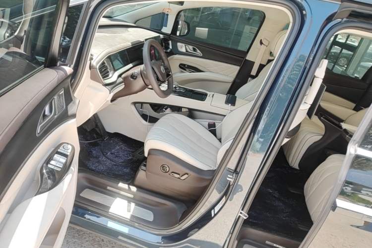 Used Denza D9 2024 DM-i 980 Four-Wheel Drive Flagship Model Left Front Seat