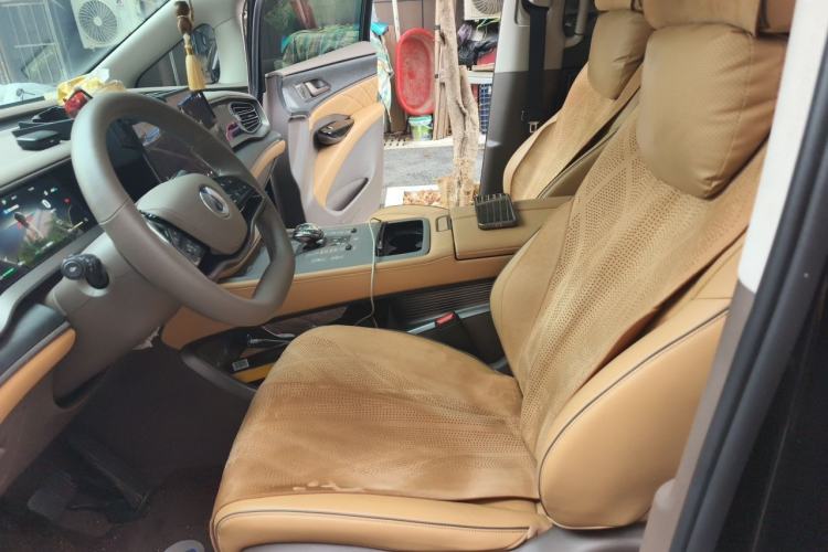 Used Denza D9 2024 DM-i 1050 Luxury Model Left Front Seat