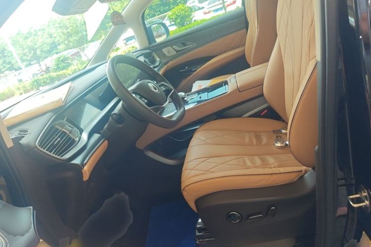Used Denza D9 2024 DM-i 1050 Luxury Model Left Front Seat