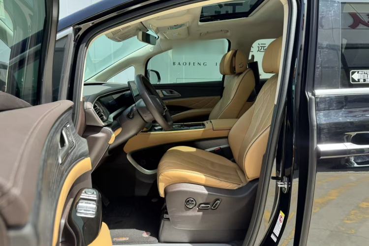 Used Denza D9 2024 DM-i 980 Four-Wheel Drive Flagship Model Left Front Seat