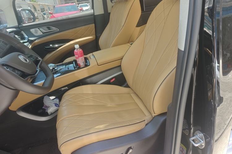 Used Denza D9 2024 EV 600 Four-Wheel-Drive Flagship Model Left Front Seat