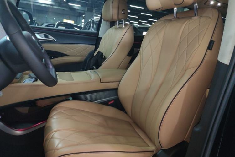 Used Denza D9 2024 DM-i 980 Four-Wheel Drive Prestige Model Left Front Seat