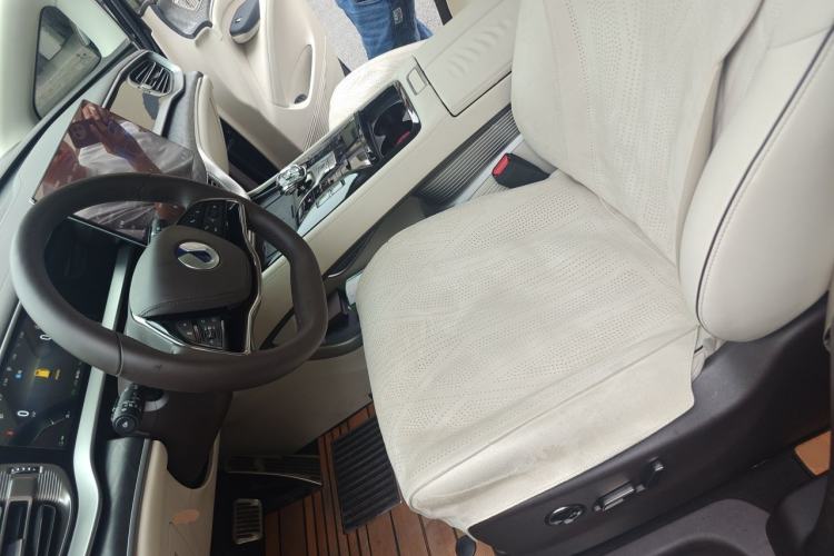 Used Denza D9 2024 DM-i 1050 Luxury Model Left Front Seat