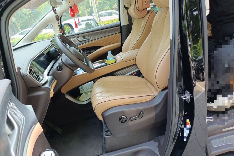 Used Denza D9 2024 DM-i 1050 Luxury Model Left Front Seat