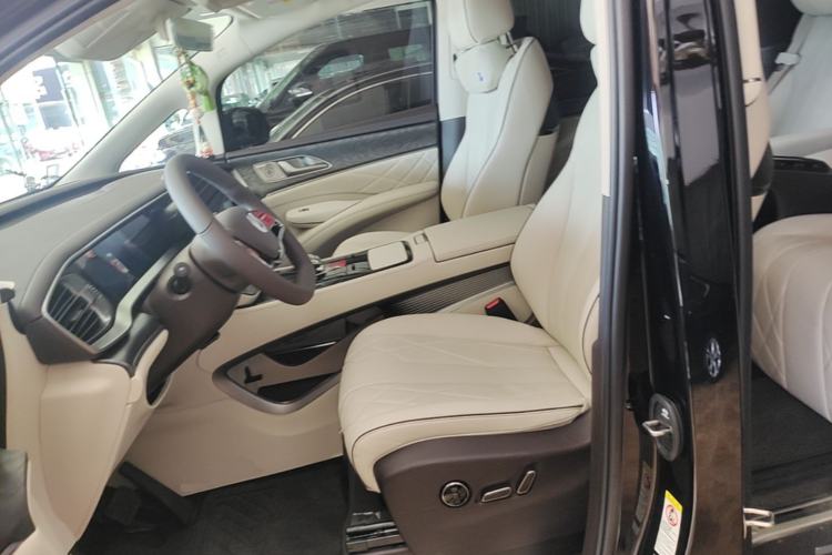 Used Denza D9 2024 DM-i 1050 Luxury Model Left Front Seat