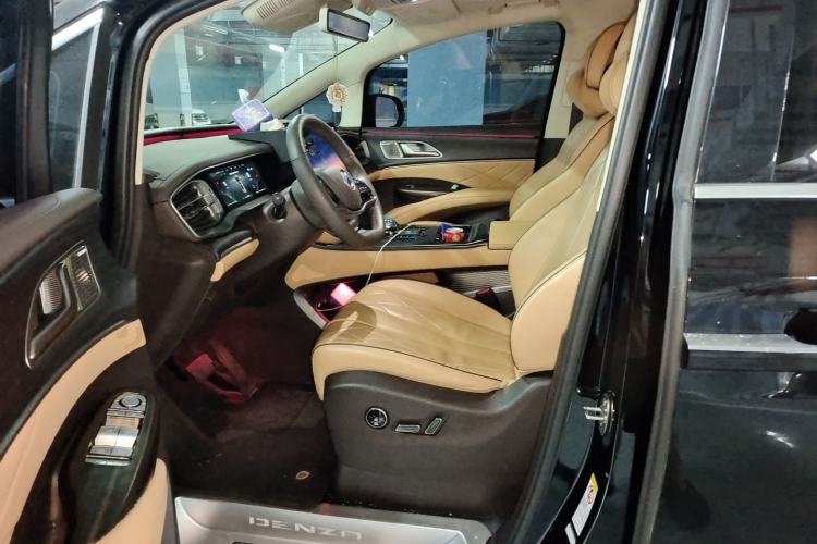 Used Denza D9 2024 DM-i 980 Four-Wheel Drive Flagship Model Left Front Seat