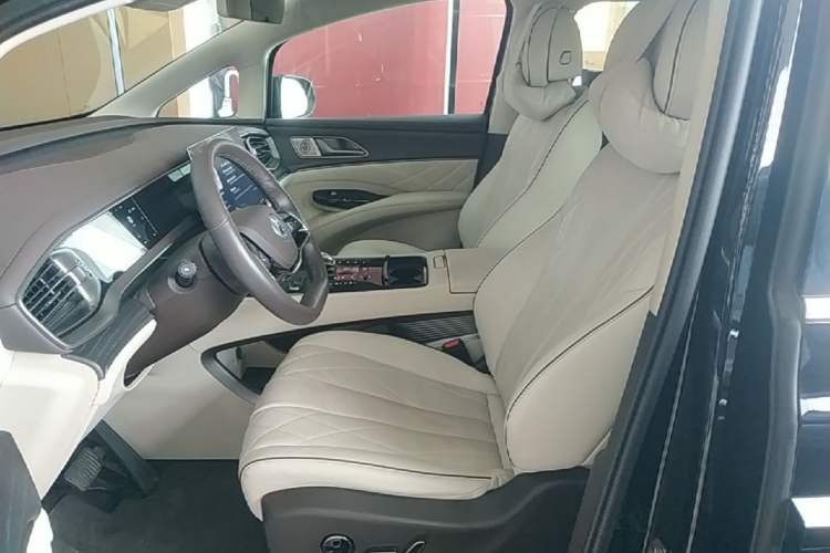 Used Denza D9 2024 DM-i 980 Four-Wheel Drive Flagship Model Left Front Seat