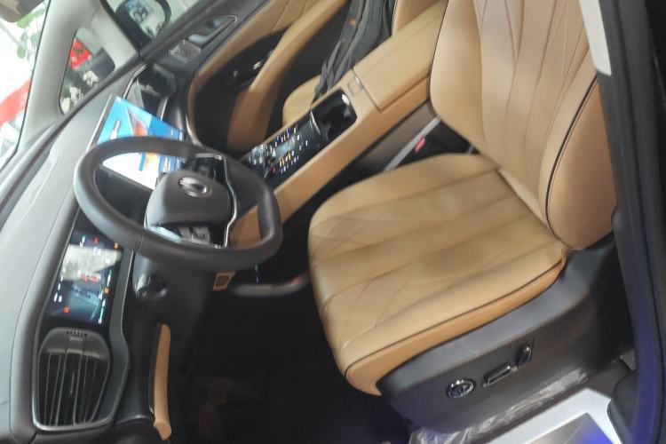 Used Denza D9 2024 DM-i 980 Four-Wheel Drive Prestige Model Left Front Seat