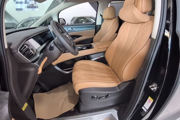 Used Denza D9 2024 DM-i 970 Luxury Model Left Front Seat