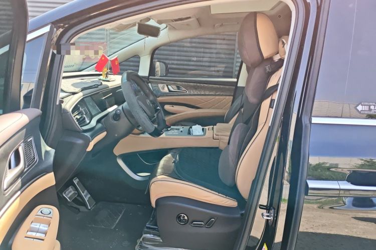 Used Denza D9 2024 DM-i 1050 Luxury Model Left Front Seat