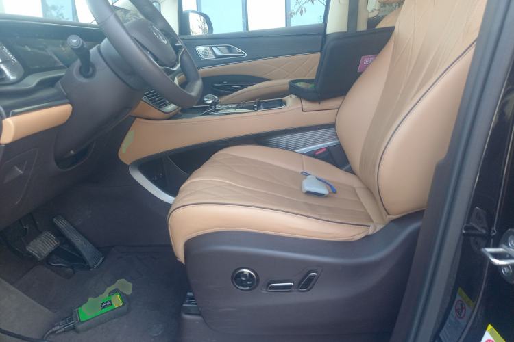 Used Denza D9 2024 DM-i 980 Four-Wheel Drive Flagship Model Left Front Seat